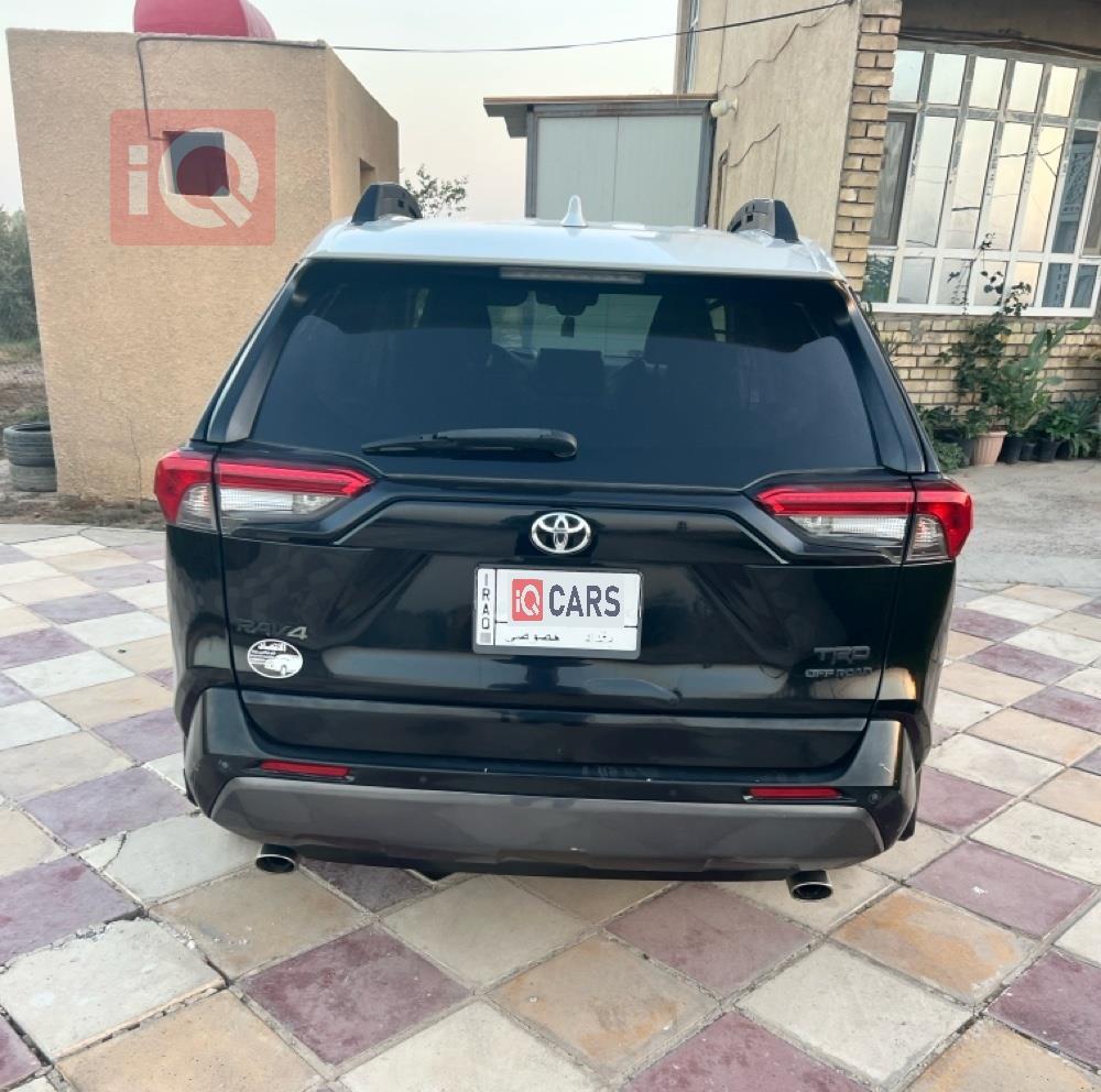 تويوتا راف 4